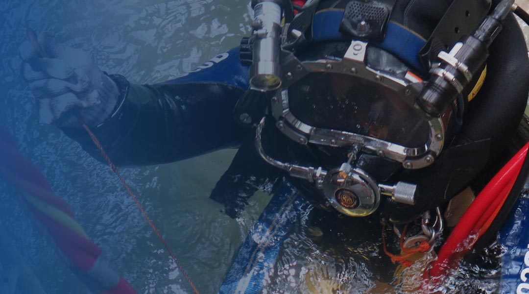 Berapa Lama Minimal Pengalaman Menjadi Diver Underwater Inspection?